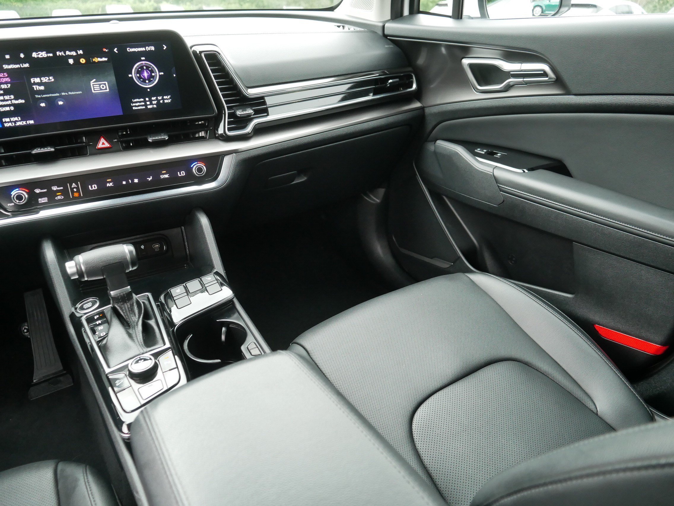 Used 2024 Glacial White Pearl Kia EX image 11