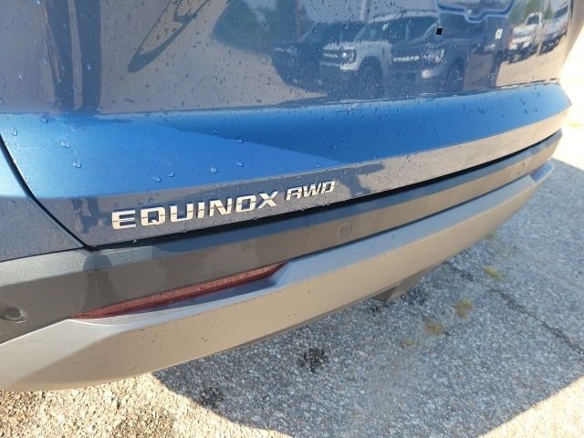 Used 2026 Lakeshore Blue Chevrolet LT image 25