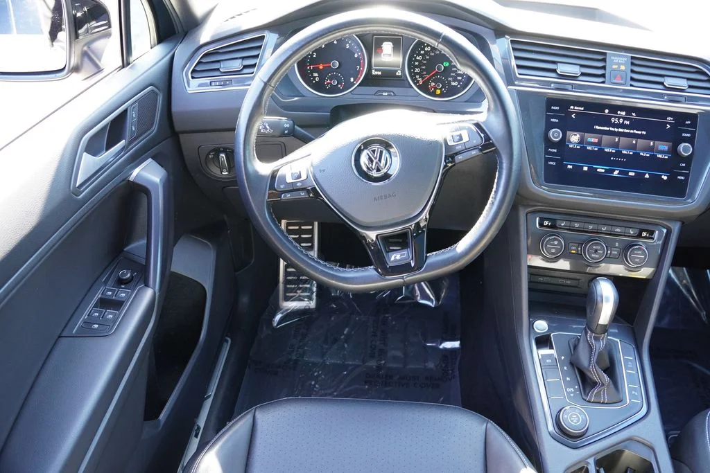 Used 2021 Platinum Gray Metallic Volkswagen 2.0T SE R-Line Black image 20