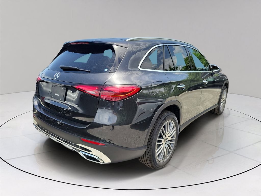 New 2026 Graphite Grey Metallic Mercedes-Benz GLC 300 image 6