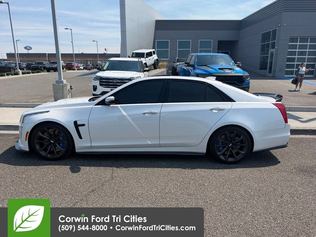 Used 2017 Crystal White Cadillac Base image 8