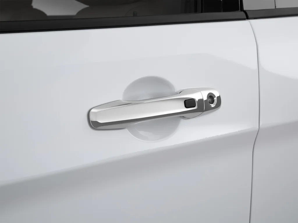 Used 2015 White Ford Limited image 56