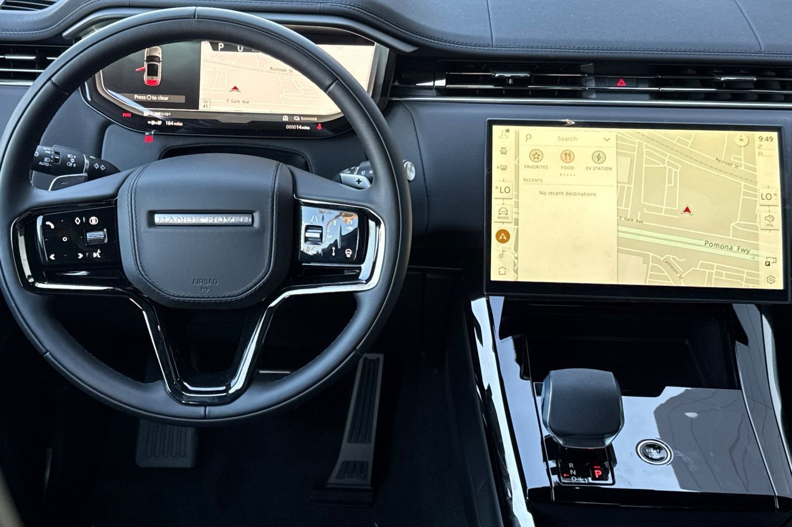 New 2026 Fuji White Land Rover Dynamic SE image 15