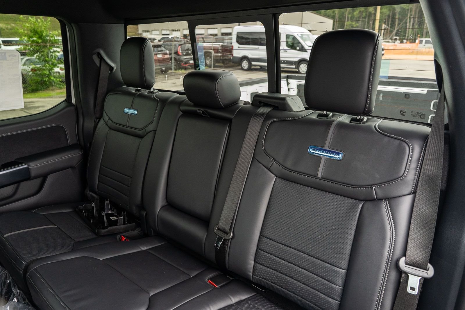 New 2026 Star White Metallic Tri-Coat Ford Platinum® image 15