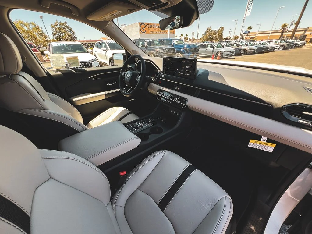 New 2026 Platinum White Pearl Honda RTL Towing image 18
