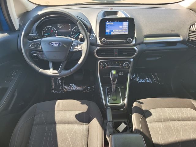 Used 2018 Blue Ford SE image 16