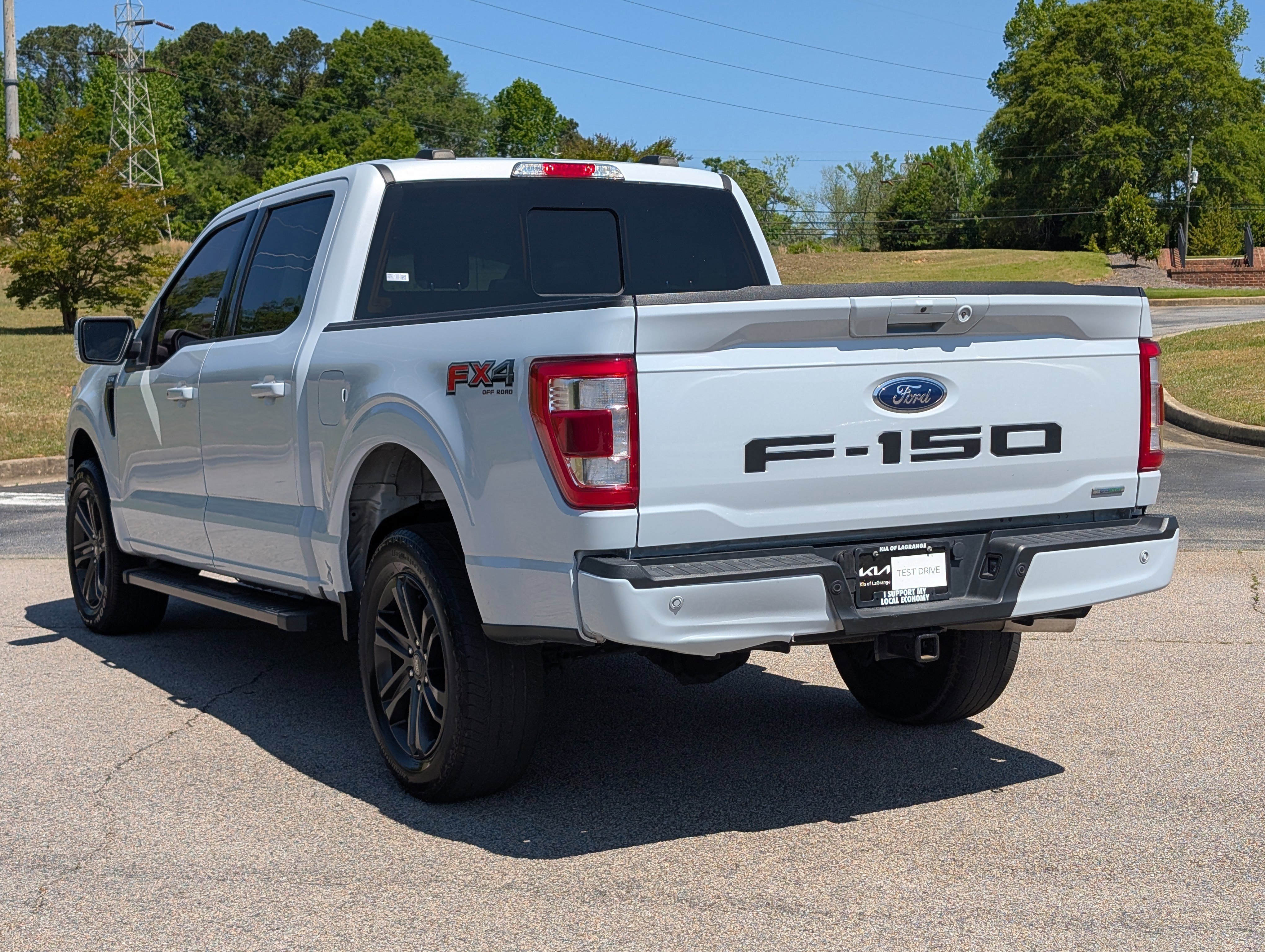 2022 Ford F-150 Lariat - Photo 12