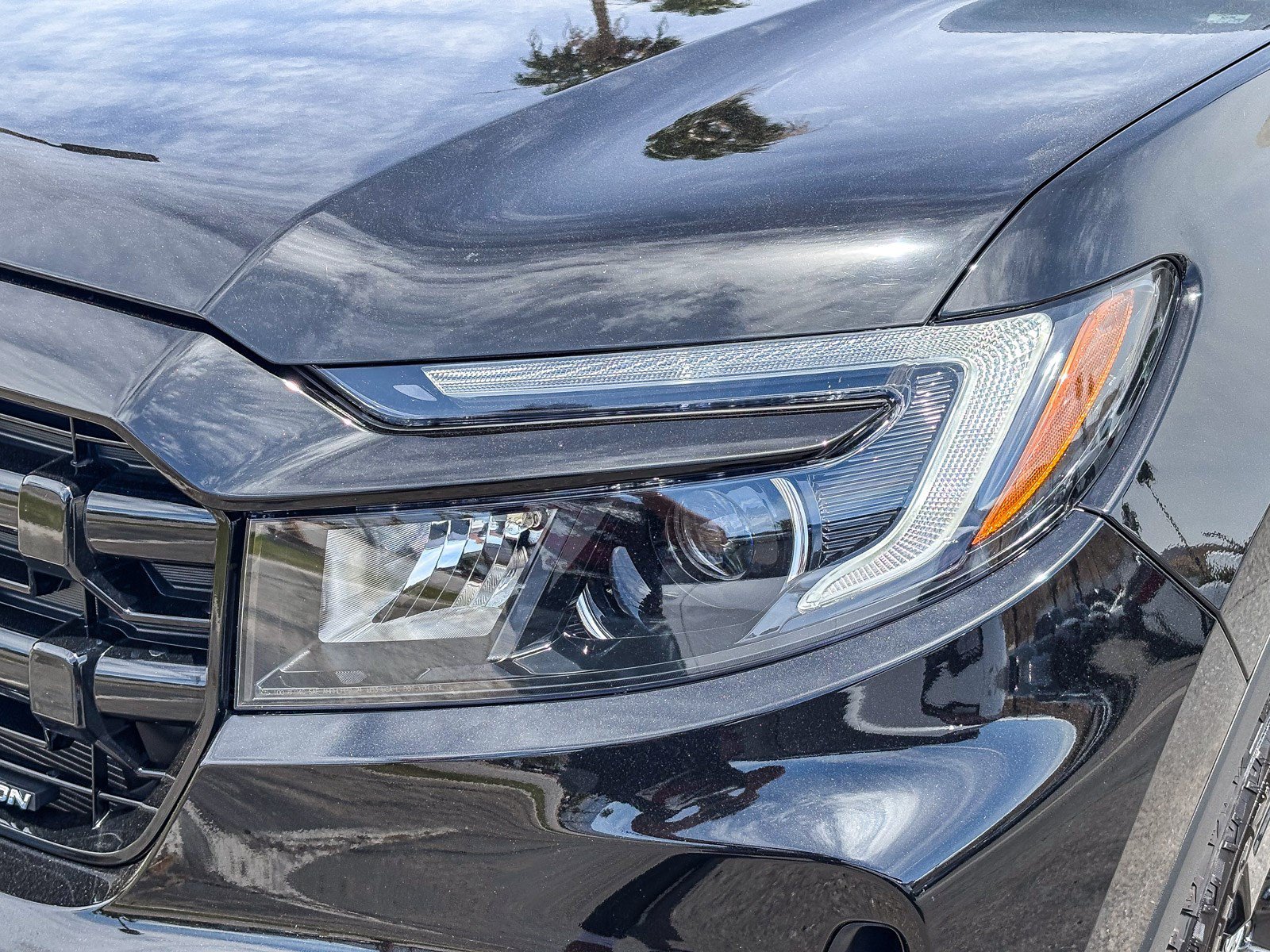 Used 2025 Crystal Black Pearl Honda AWD BLACK EDITION image 38