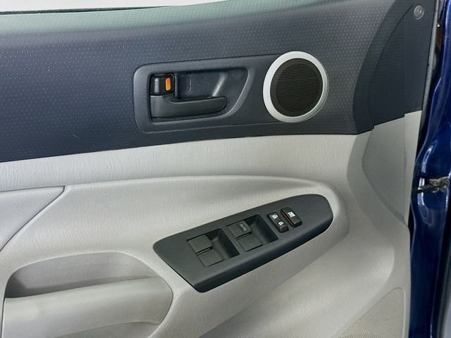 Used 2013 Blue Toyota PreRunner image 17