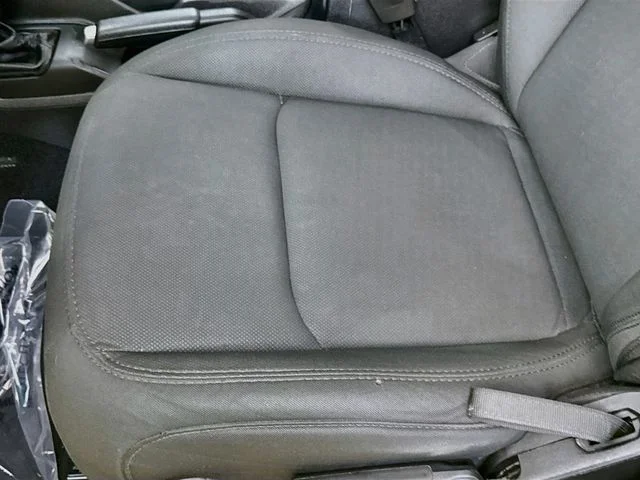 Used 2019 Yellow Jeep Sport S image 18