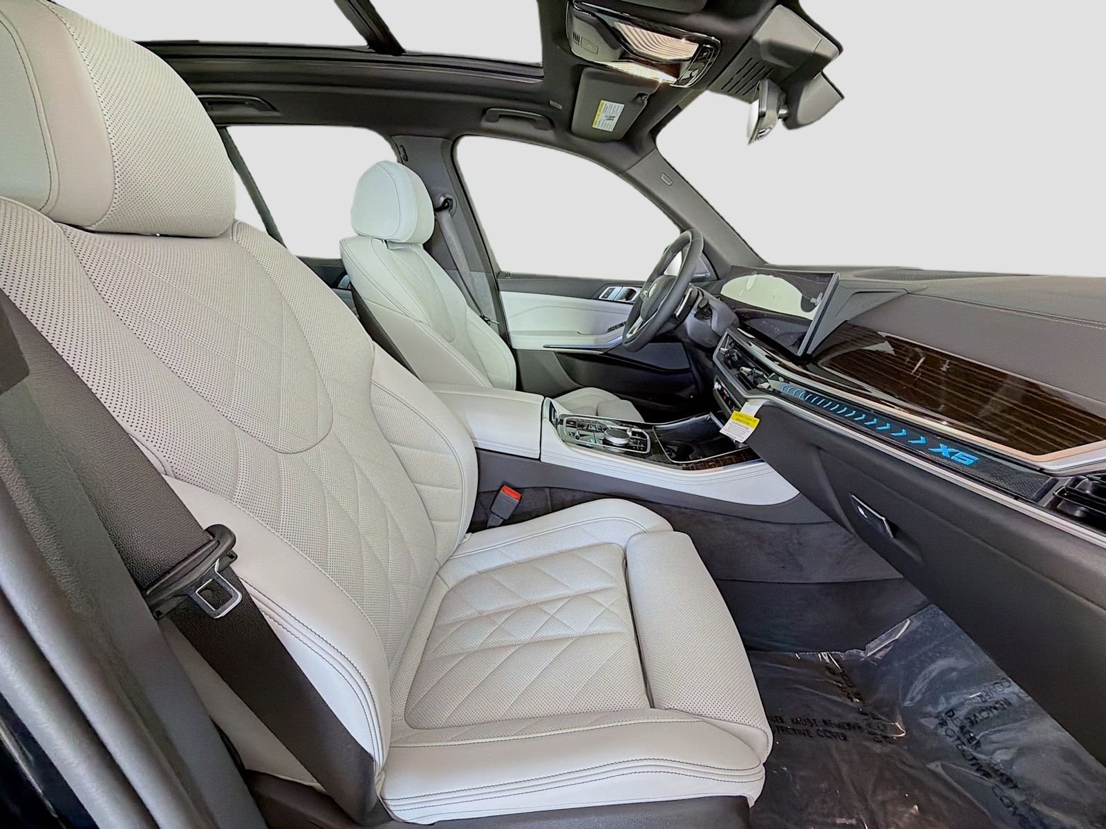 2026 BMW X5 50e - Photo 30