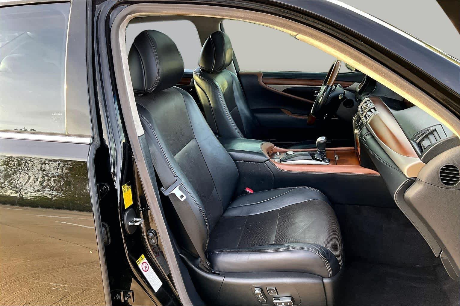 Certified Used 2013 Obsidian Lexus L image 8
