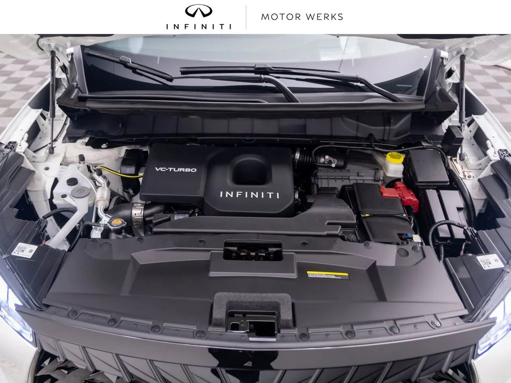 New 2027 2T RAD WHT INFINITI Autograph AWD image 34