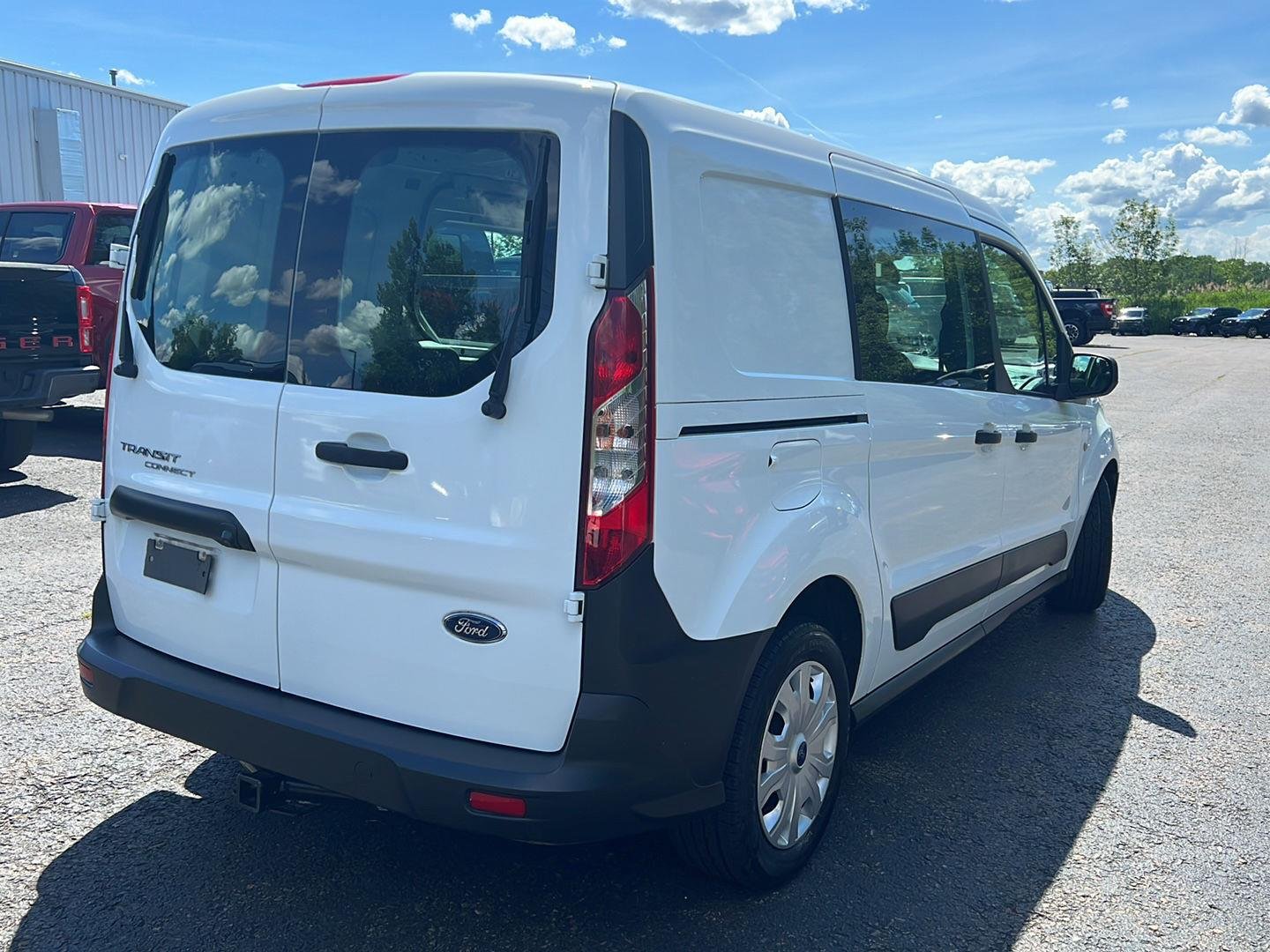 Used 2019 Frozen White Ford XL image 16