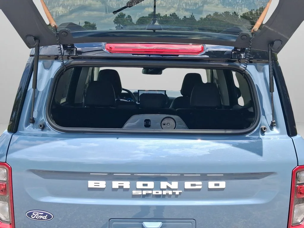 New 2026 Azure Gray Metallic Tri-Coat Ford Badlands® image 46