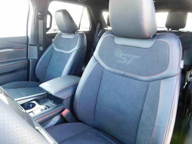 New 2026 Agate Black Metallic Ford ST image 16