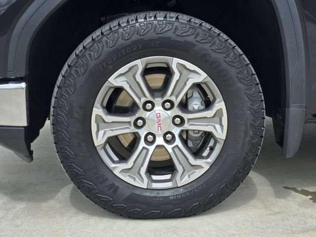 2024 GMC Sierra 1500 SLT - Photo 11