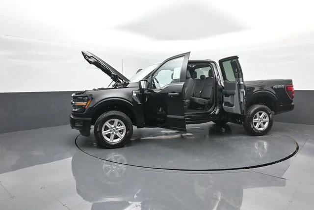 New 2026 Agate Black Metallic Ford XLT image 34