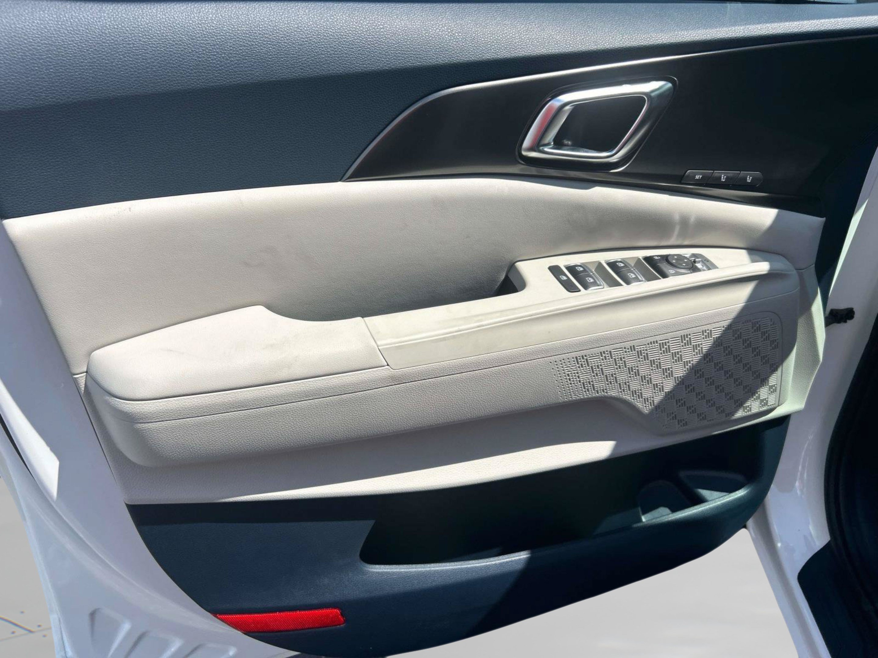 New 2027 Snow White Pearl Kia SX image 20