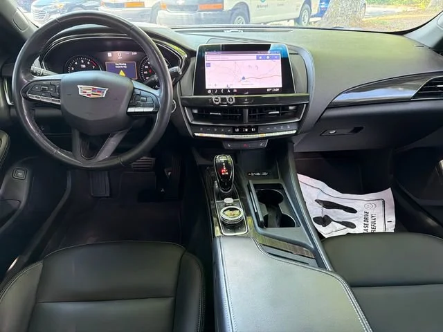 Used 2020 GARNET METALLIC Cadillac Luxury image 22