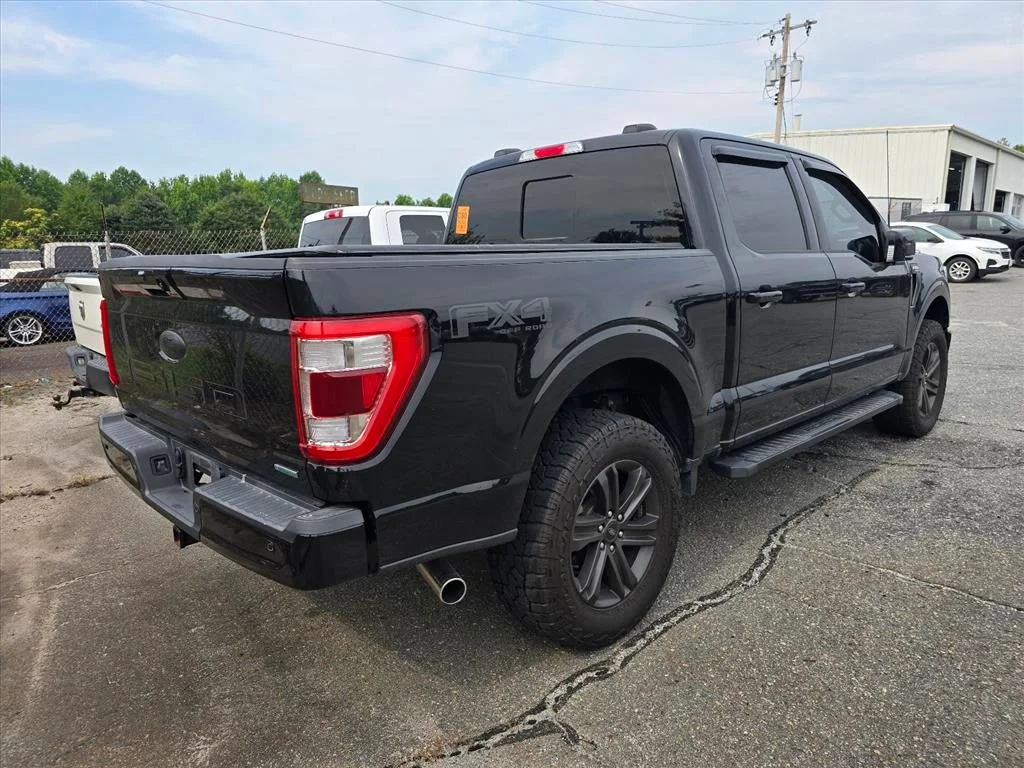 Used 2022 Black Ford Lariat image 10