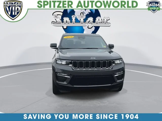 Used 2025 Gray Jeep 4xe image 3