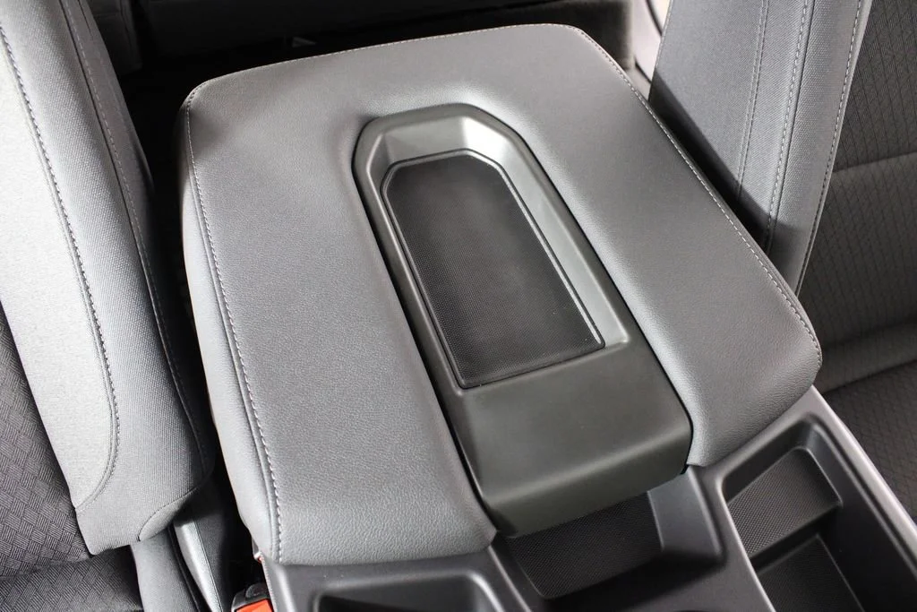 New 2026 Onyx Black GMC Elevation image 22