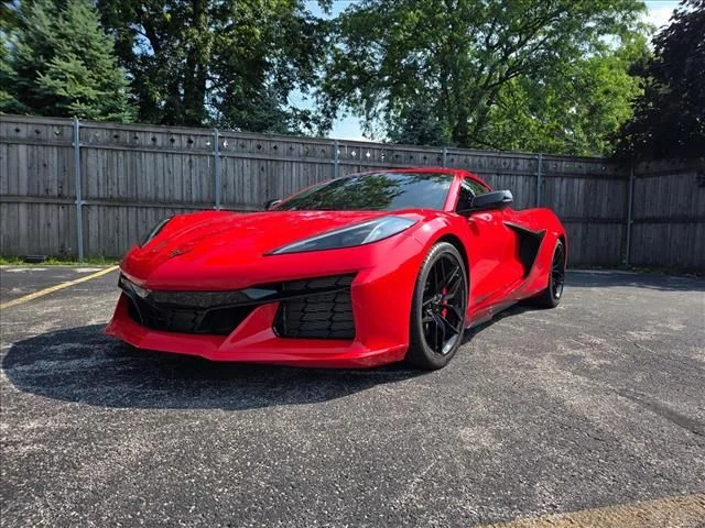Used 2025 Torch Red Chevrolet Z06 image 1