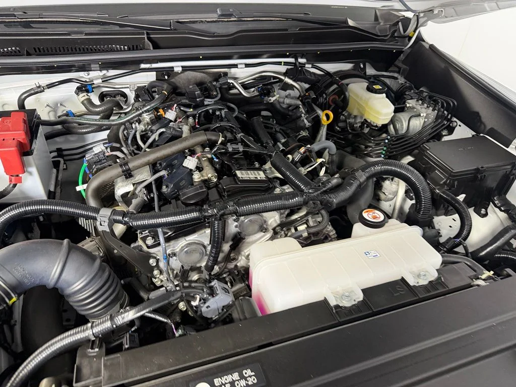 Used 2025 Wind Chill Pearl Toyota TRD Sport image 34