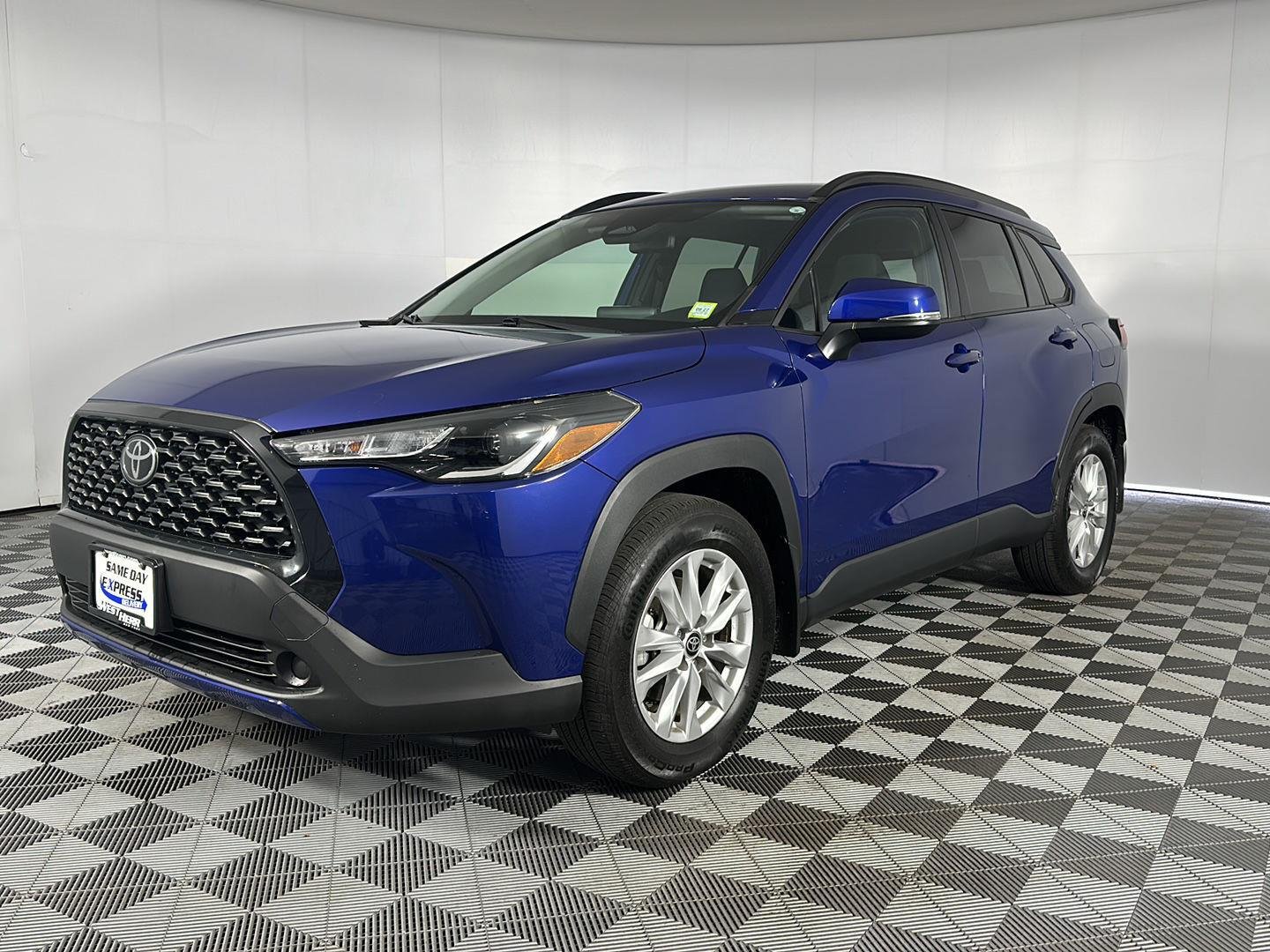 Certified Used 2024 Blue Crush Metallic Toyota LE image 3