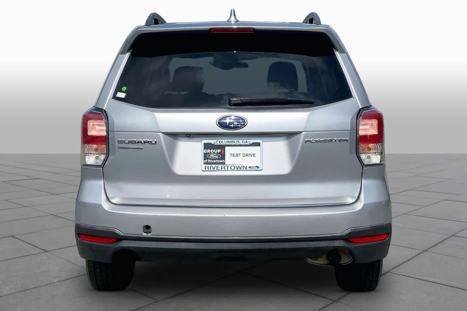 Used 2018 Ice Silver Metallic Subaru Premium image 5