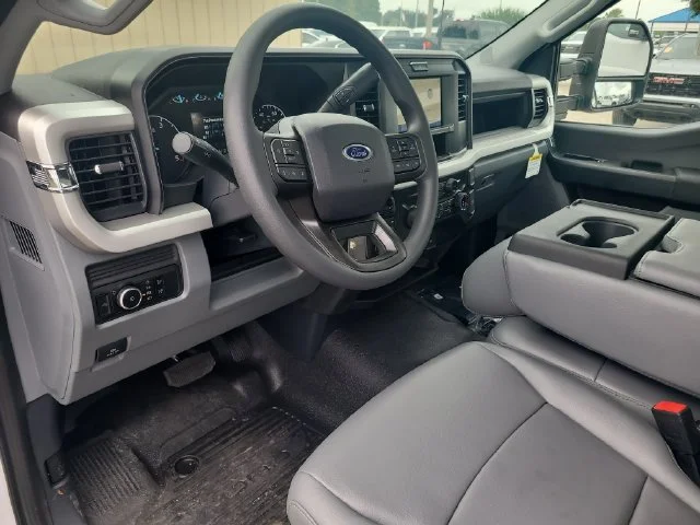 New 2026 Oxford White Ford XL image 14