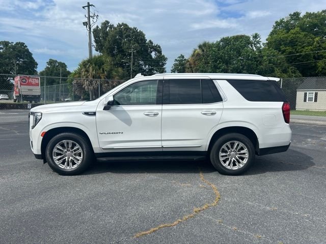 Used 2022 White GMC SLT image 2