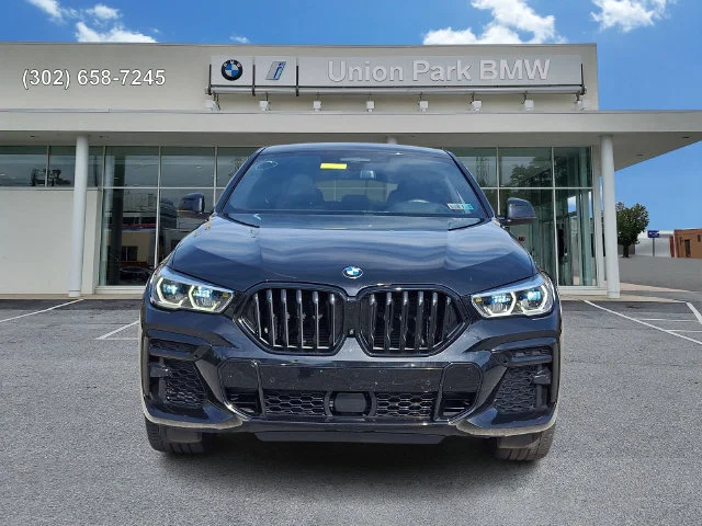 Used 2022 Black Sapphire Metallic BMW M50i image 2