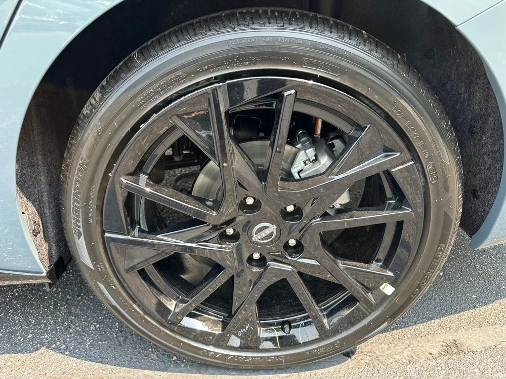 2025 Nissan Sentra SR - Photo 11