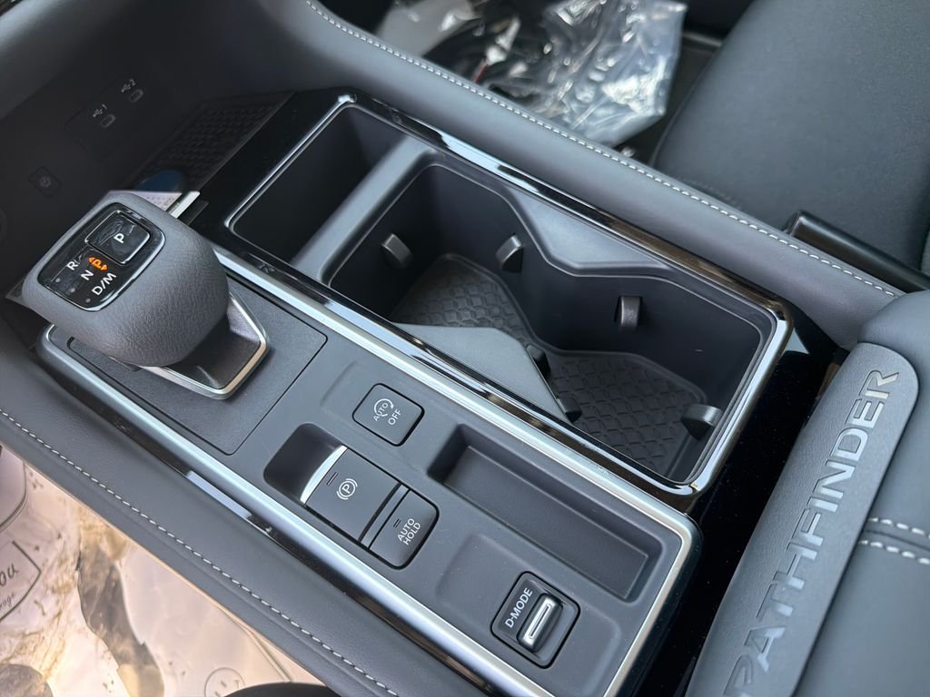New 2026 Nissan Pathfinder SV 4D Sport Utility