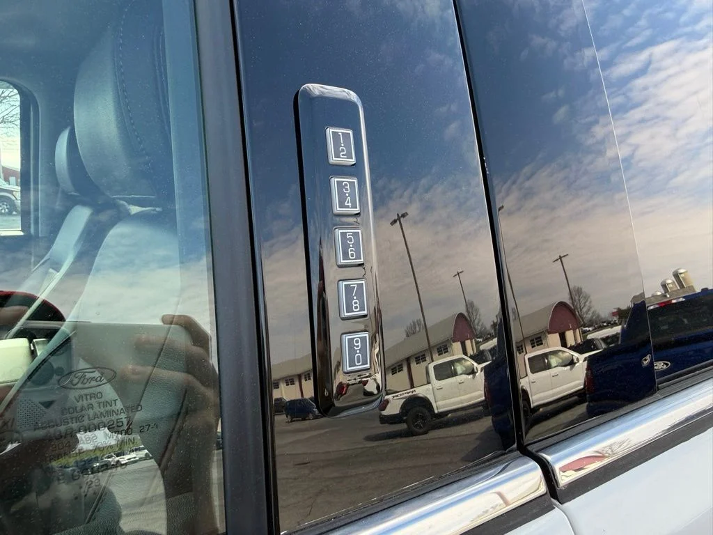 2023 Ford F-150 Lariat - Photo 13