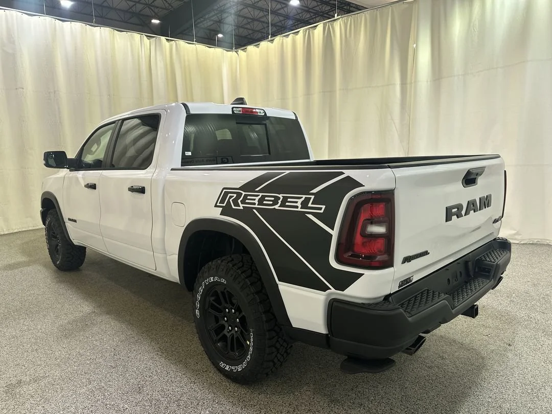 2026 RAM 1500 Rebel - Photo 9