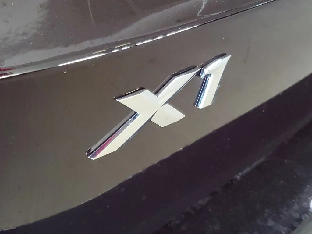 New 2026 Jet Black BMW xDrive28i image 6