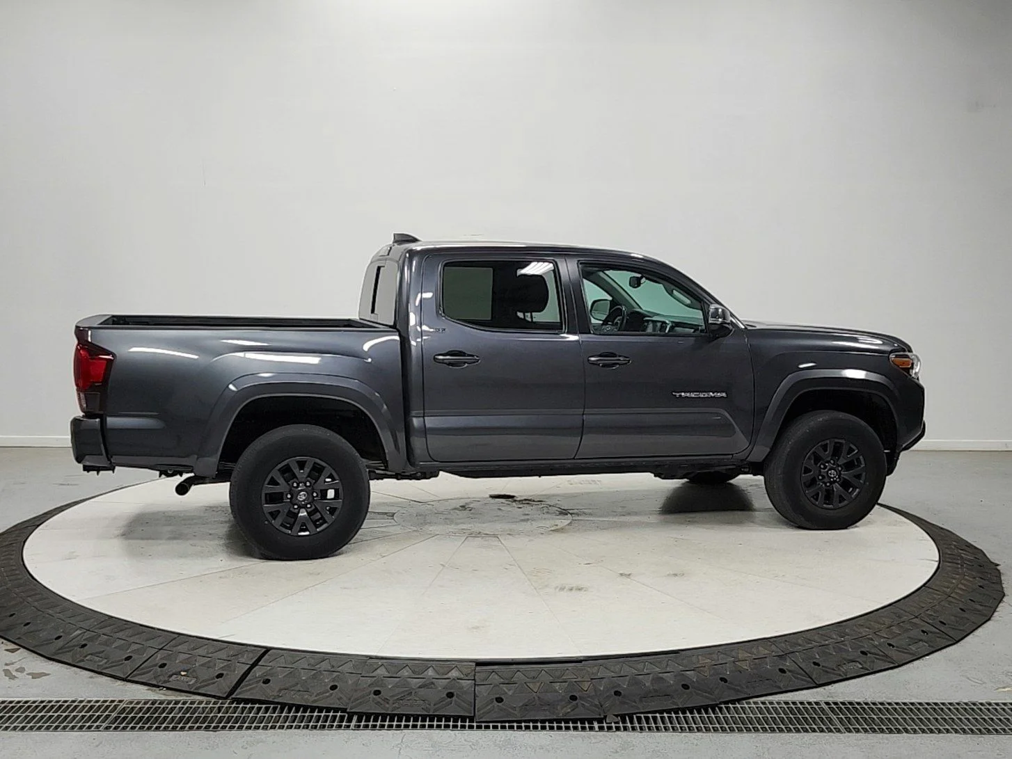 Used 2023 Gray Toyota SR5 image 8