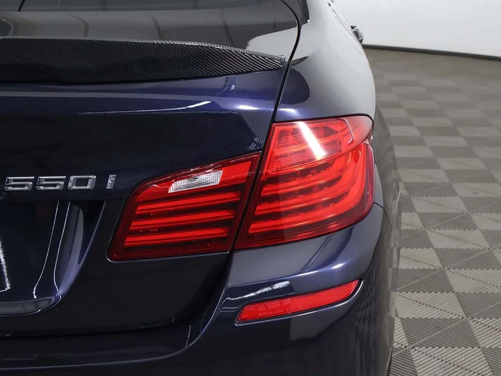 Used 2015 Carbon Black Metallic BMW 550i image 18