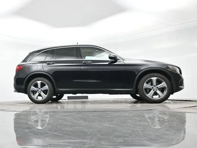 Used 2017 Black [black] Mercedes-Benz GLC 300 image 16