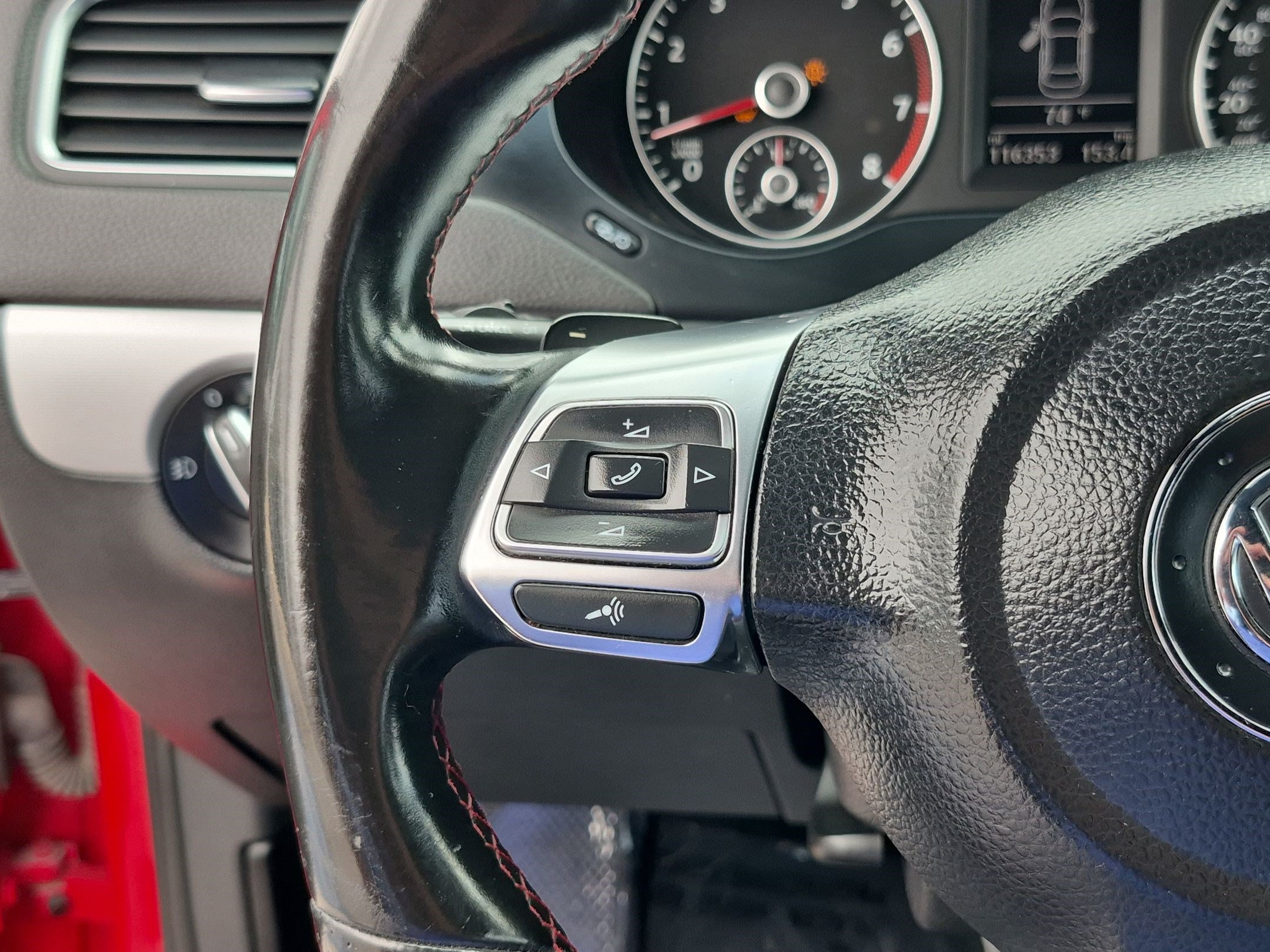Used 2014 Tornado Red Volkswagen GLI Autobahn image 17