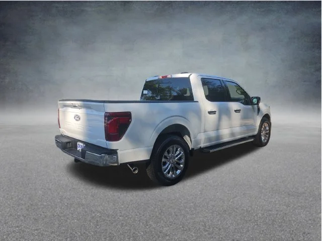 New 2026 Oxford White Ford XLT image 39