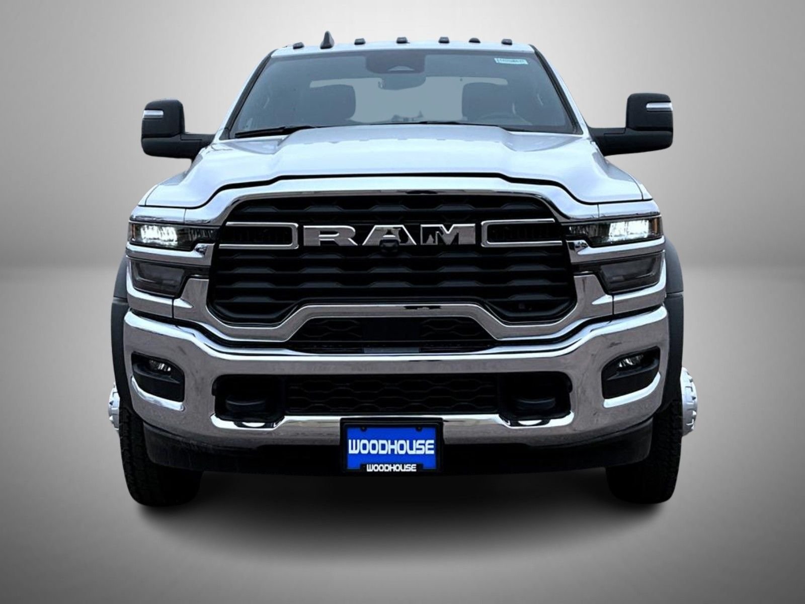 New 2026 Bright White Clear-Coat Exterior Paint RAM Tradesman image 2