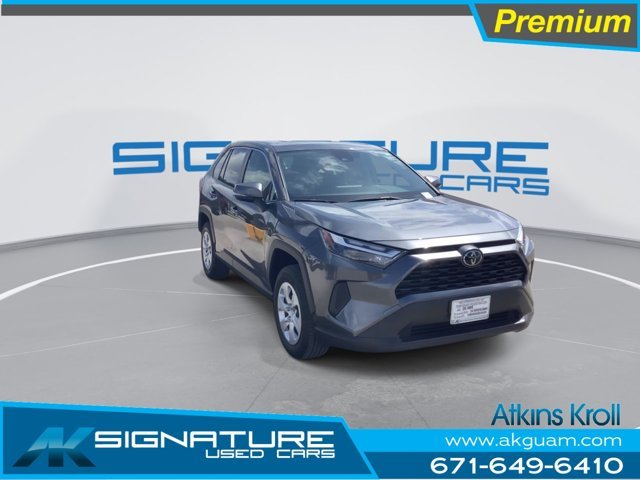Used 2024 Gray Toyota LE image 3