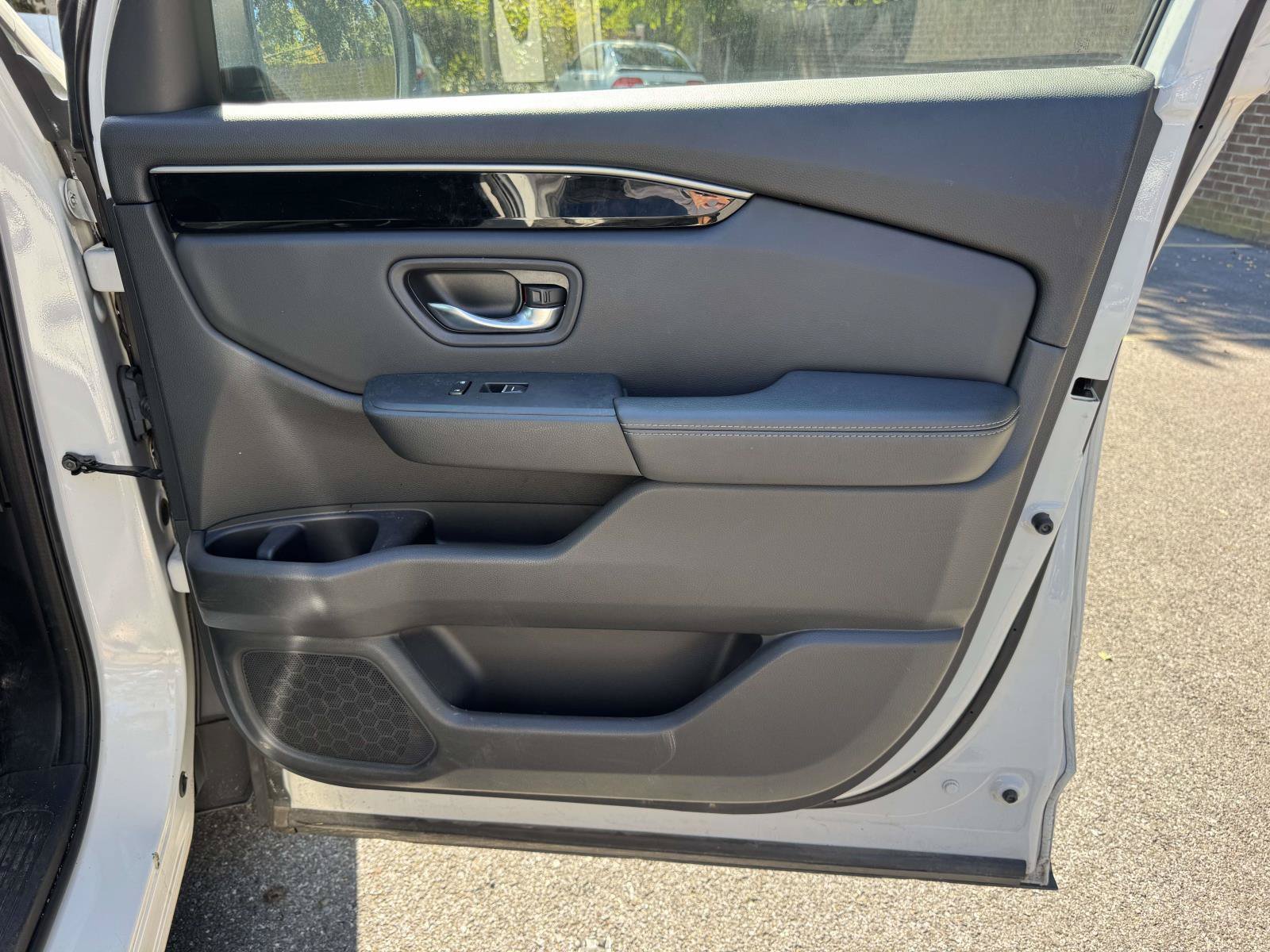 Used 2023 Silver Honda Touring image 34