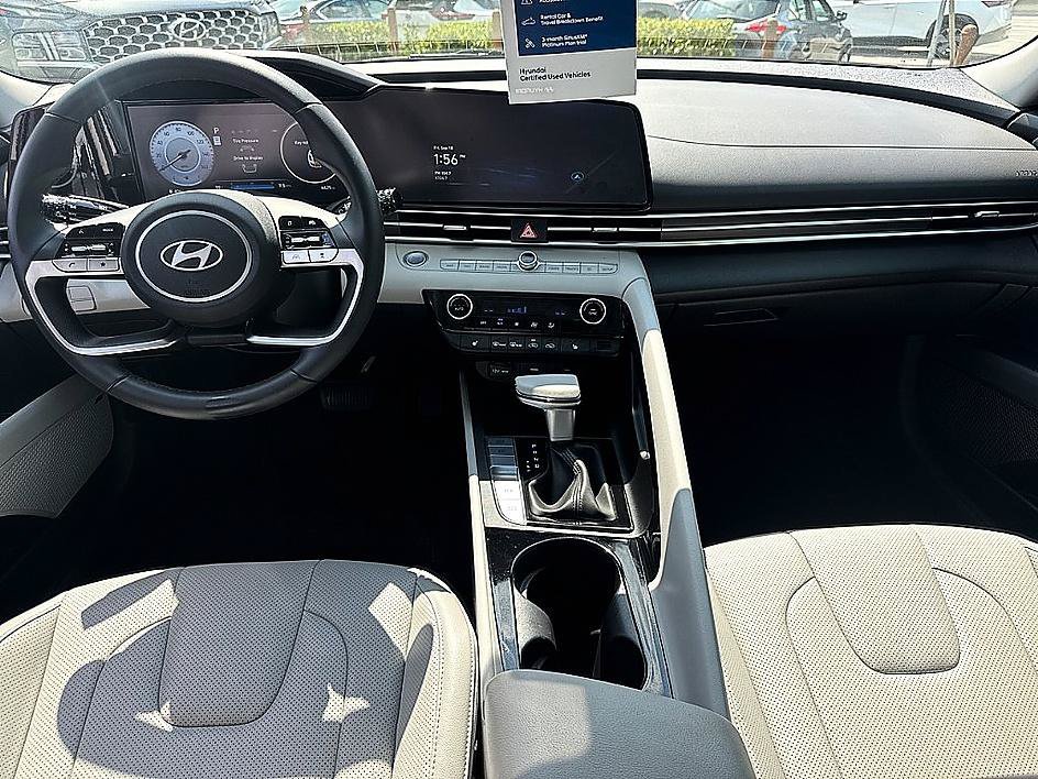 Used 2026 Fluid Metal Hyundai Limited image 9