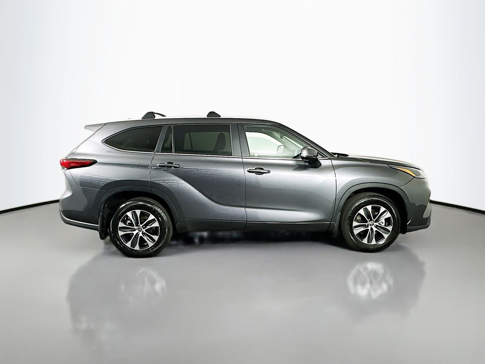 Used 2023 Magnetic Gray Metallic Toyota XLE image 8