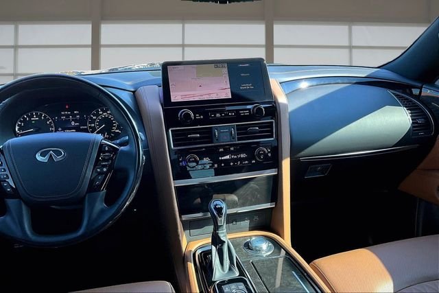 Used 2024 Black INFINITI Sensory image 6